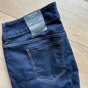 Torrid 18S high rise super soft Jeggings